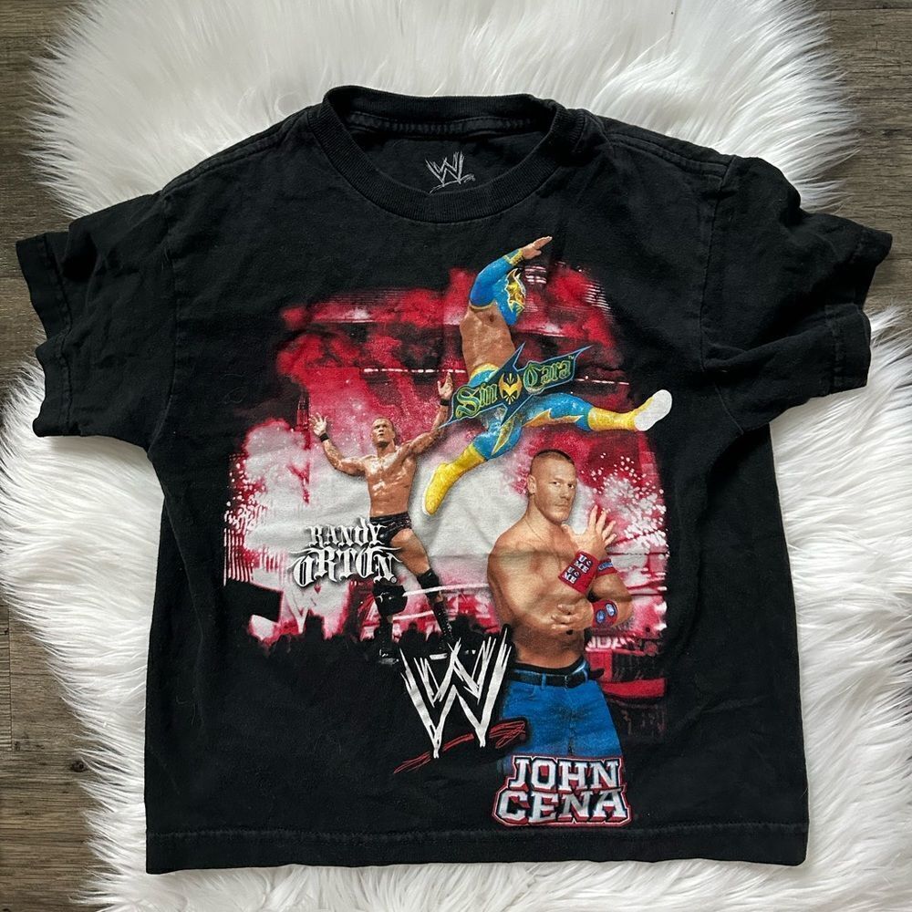 BOYS JOHN CENA SHIRT SIZE 8